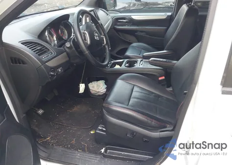 2017 Dodge Grand Caravan Gt z USA, uszkodzony, nr VIN 2C4RDGEG1HR674976